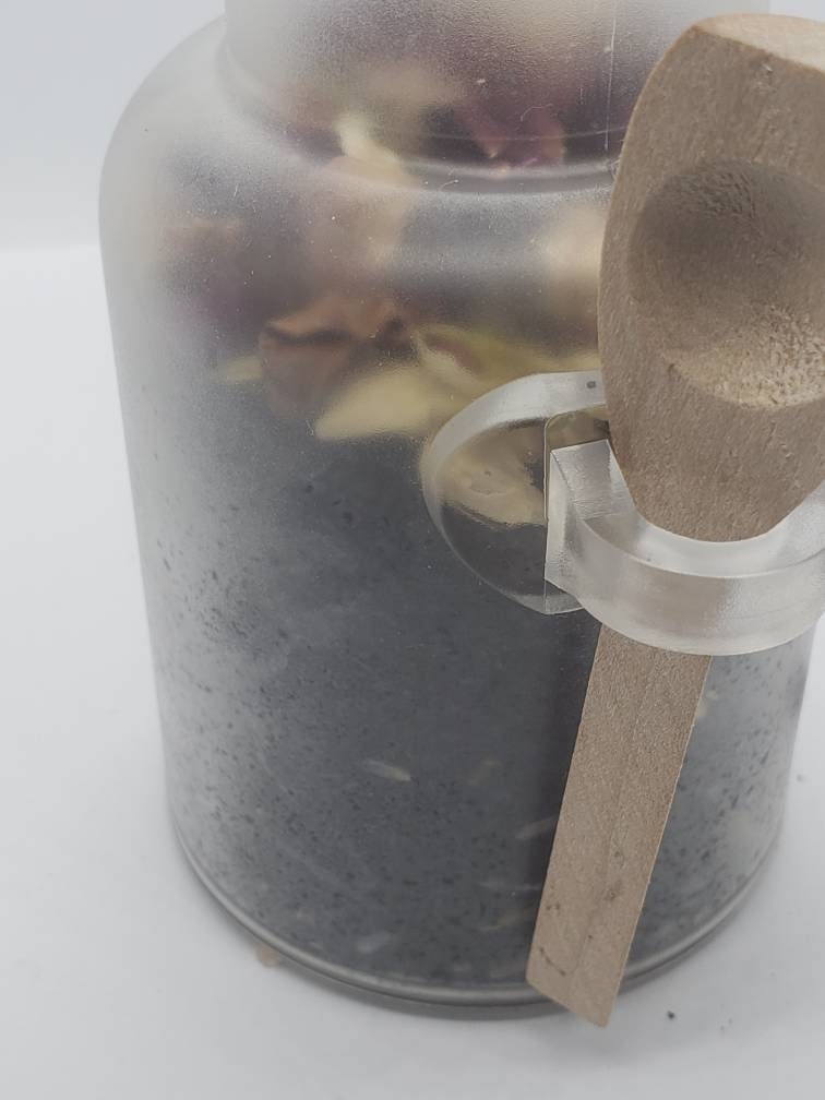Black Salt Bath Soak