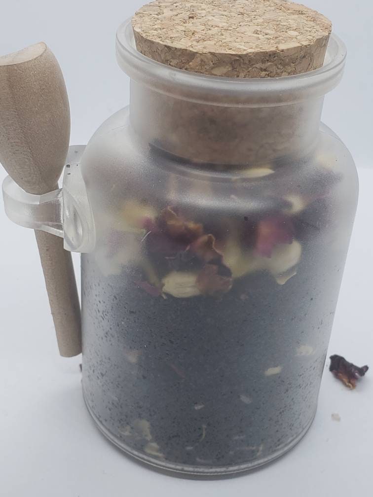 Black Salt Bath Soak